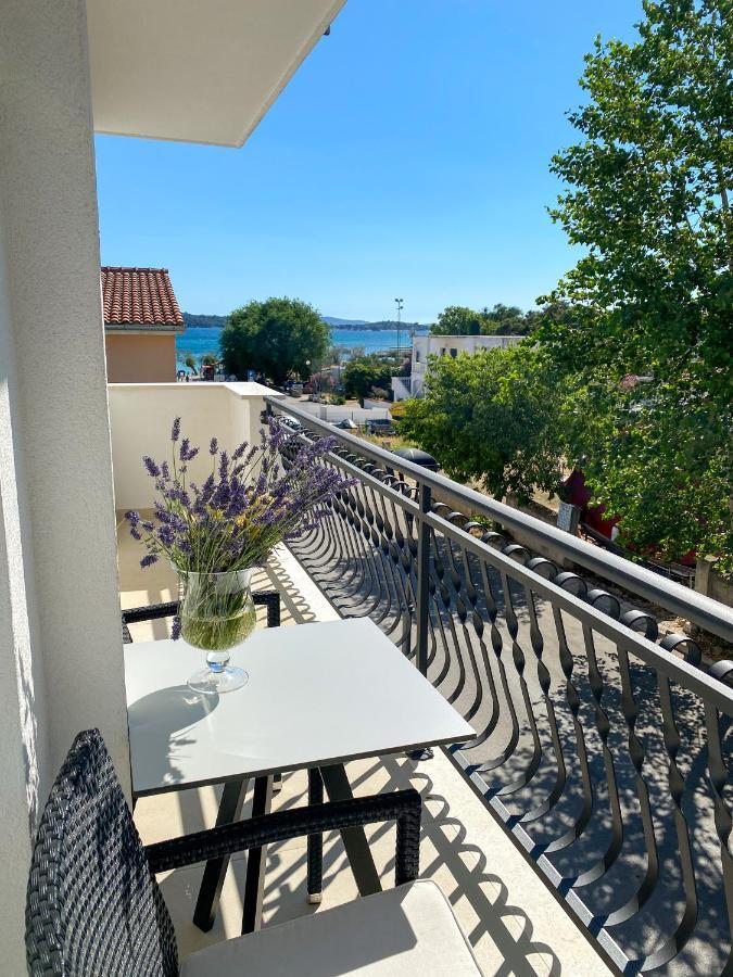 Apartments Dalmatino Vodice Exterior photo