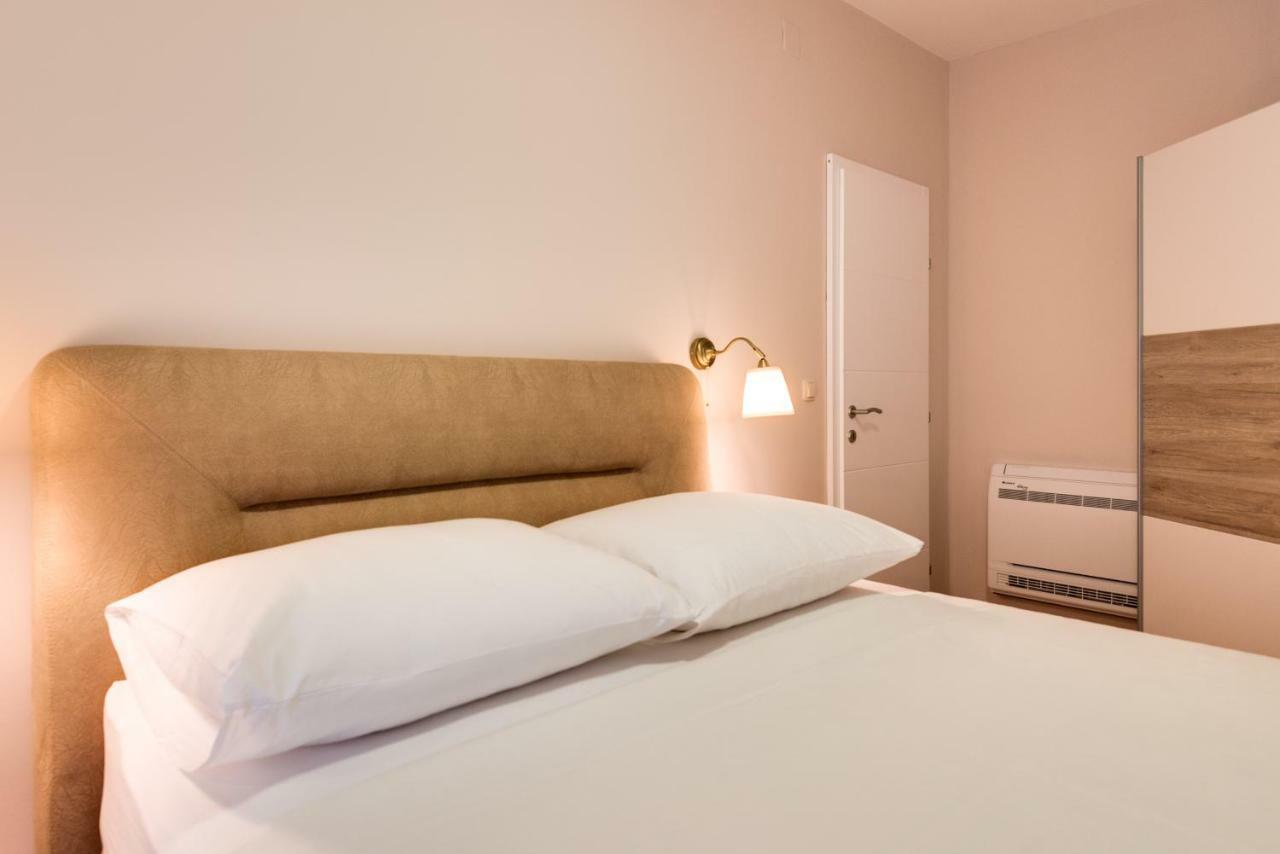 Apartments Dalmatino Vodice Exterior photo