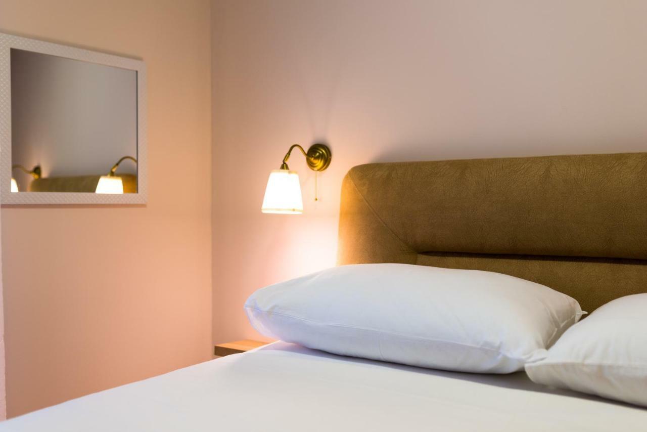 Apartments Dalmatino Vodice Exterior photo